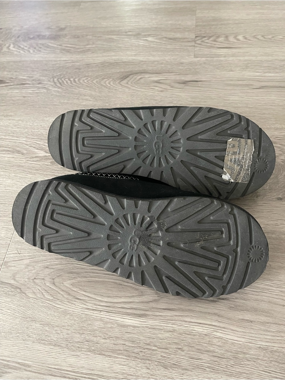 UGG Tasman Black Slip-On Women's Slippers with Contrast Trim - Picture 5 of 8